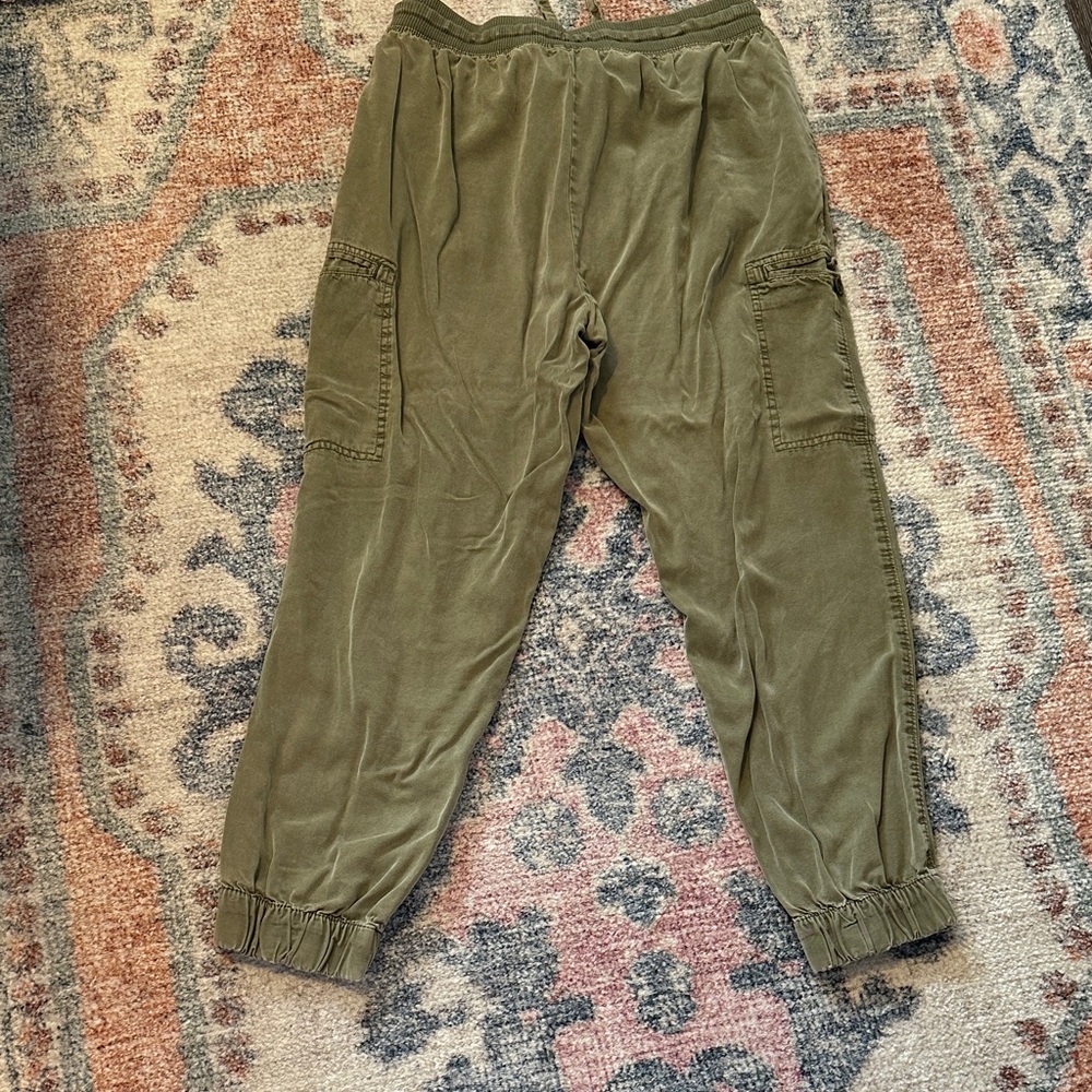Aerie Khaki Olive Women’s Cargo Jogger Pants - Picture 5 of 9